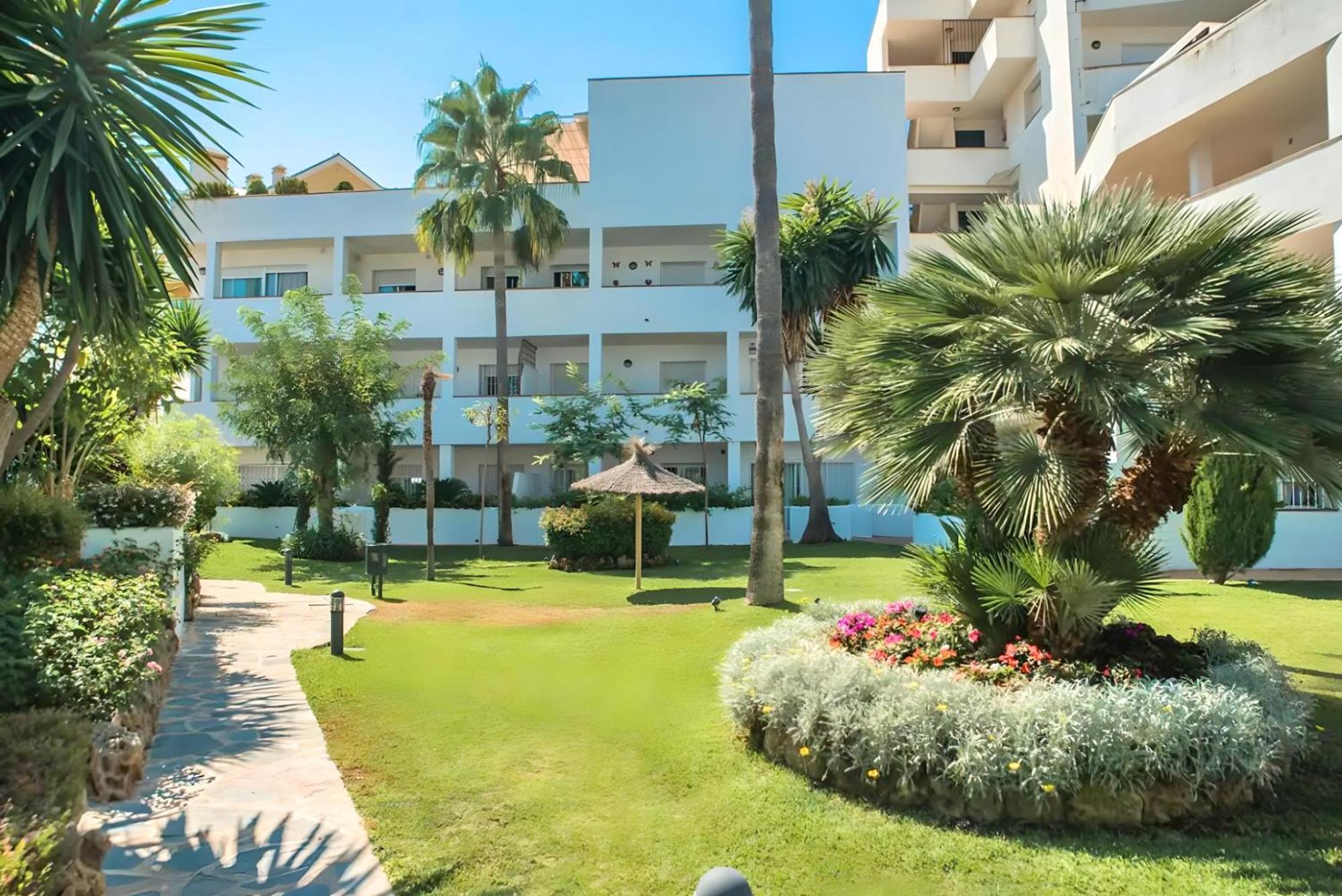 Gorgeous 2Br Apt. W/ Mountain View Puerto Banus マルベーリャ エクステリア 写真