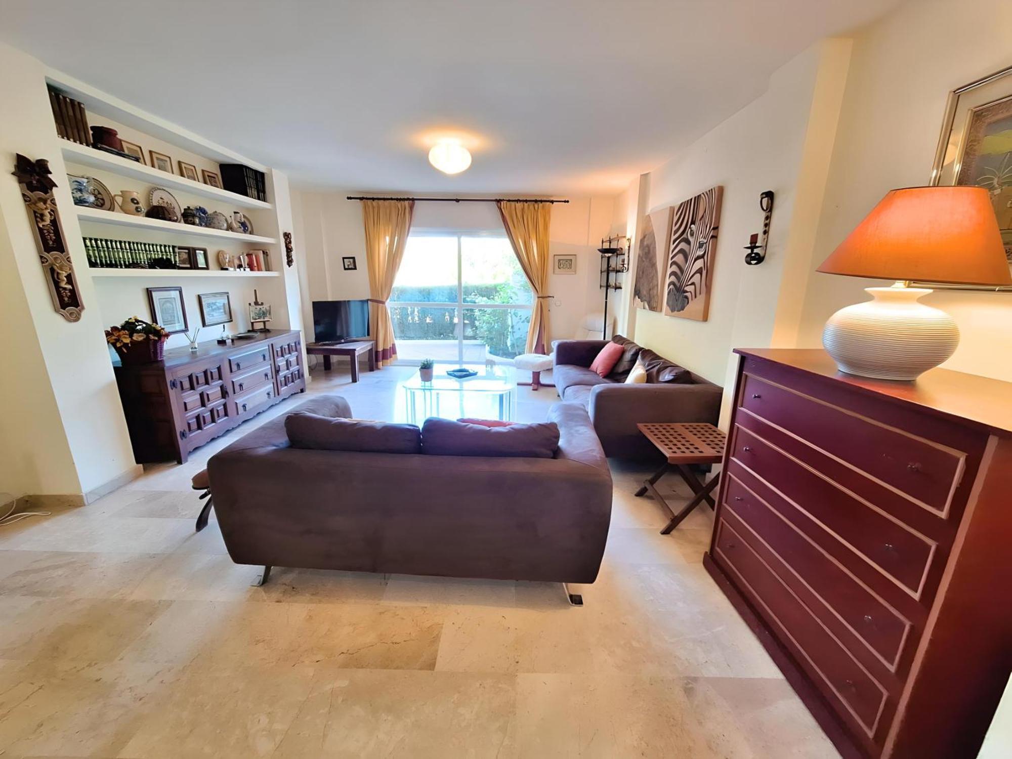 Gorgeous 2Br Apt. W/ Mountain View Puerto Banus マルベーリャ 部屋 写真